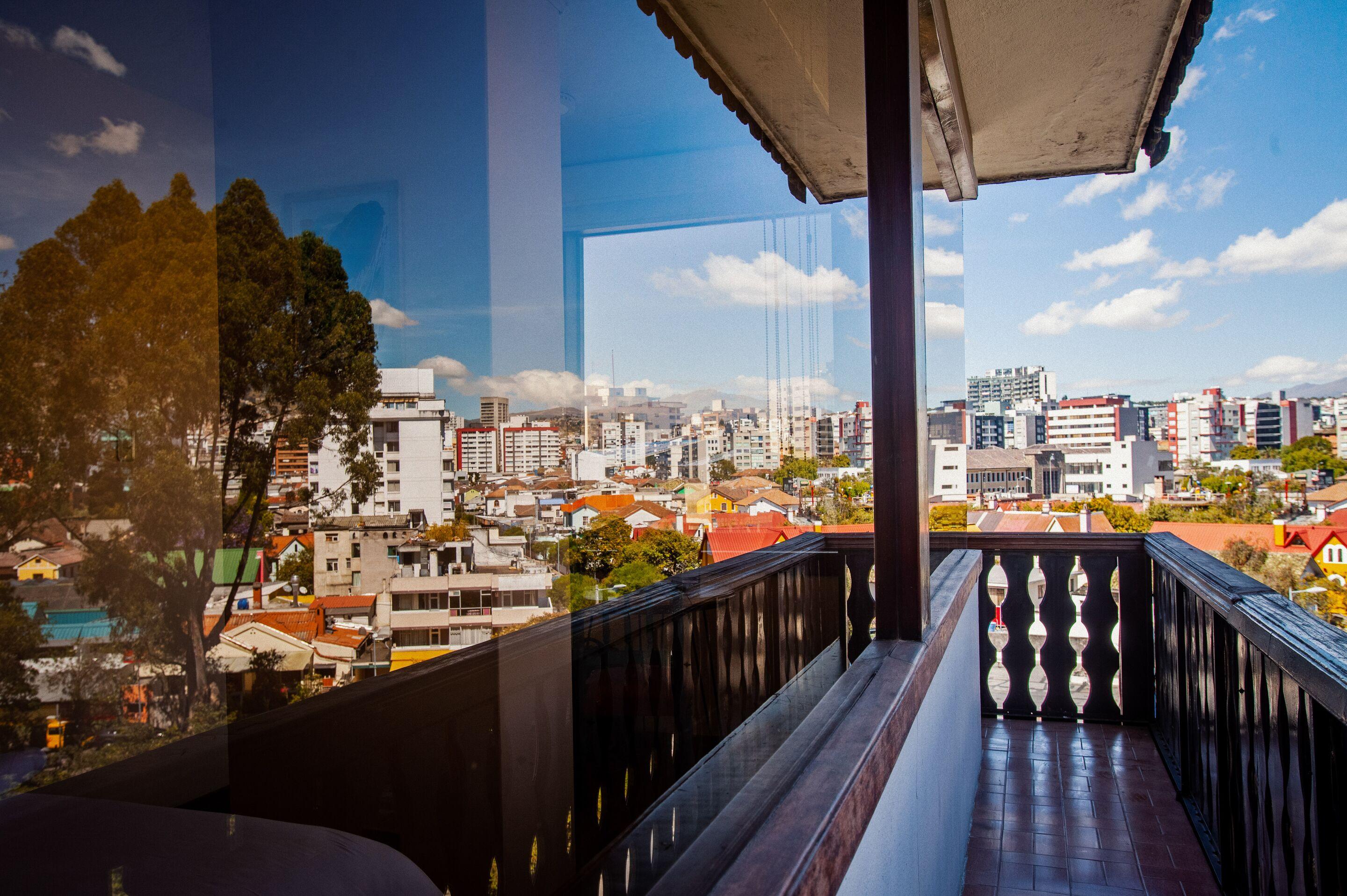 Selina Quito Hotel Exterior photo